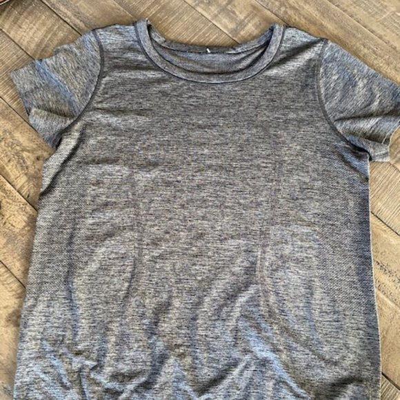 Lululemon Swiftly Relaxed Short Sleeve - Picture 3 of 6